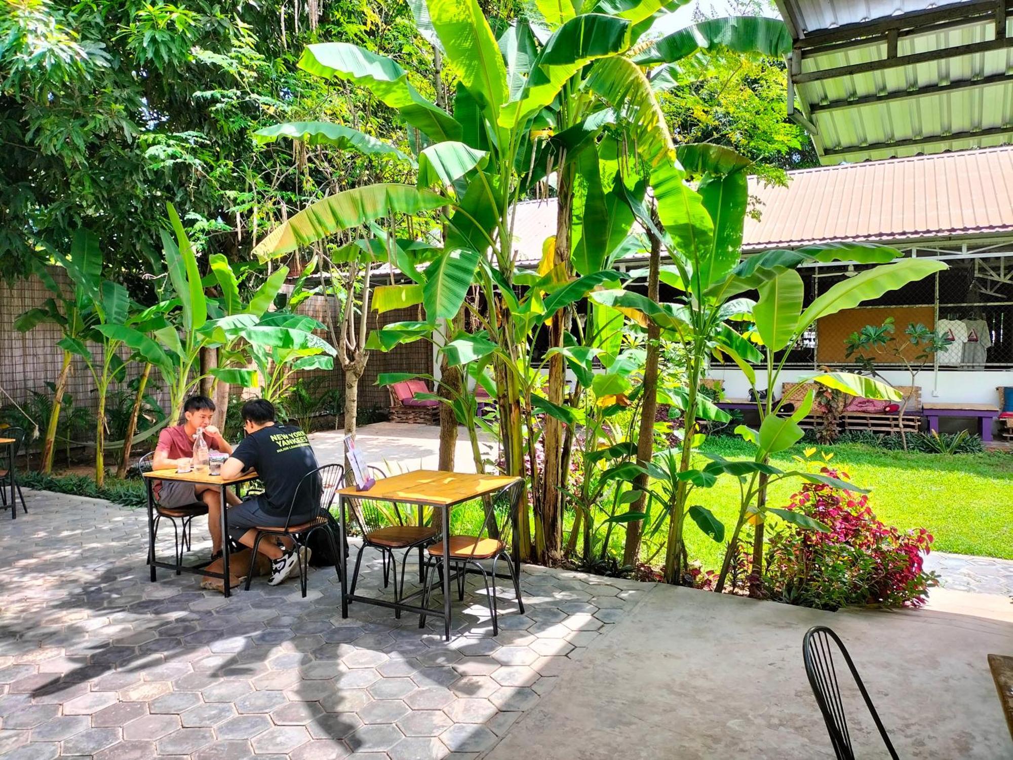 Ground Zero Martial Arts And Yoga Hotel Siem Reap Bagian luar foto
