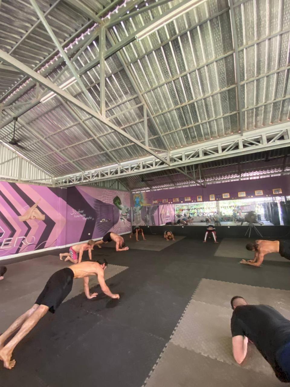 Ground Zero Martial Arts And Yoga Hotel Siem Reap Bagian luar foto